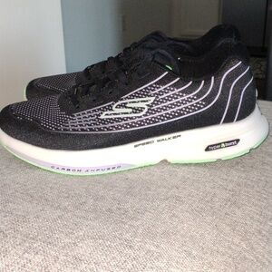 Sketchers Sneakers
